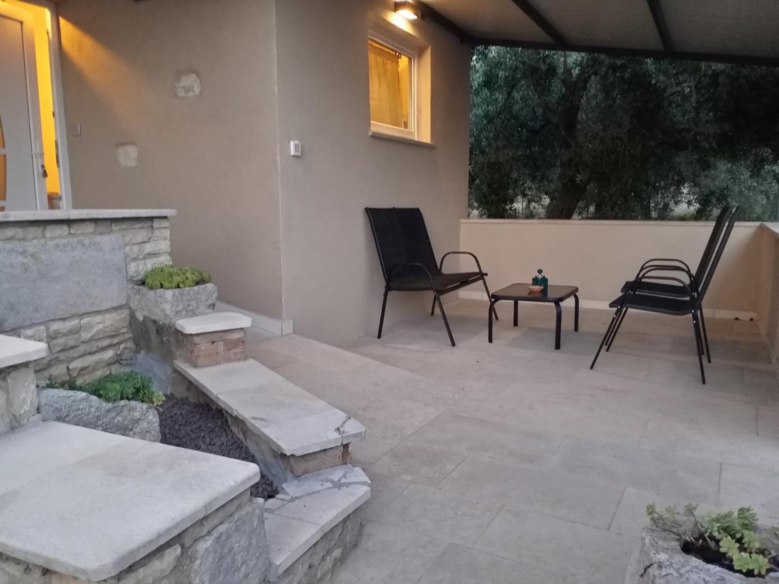 Vila House For Rent Ulika Valbandon Exteriér fotografie